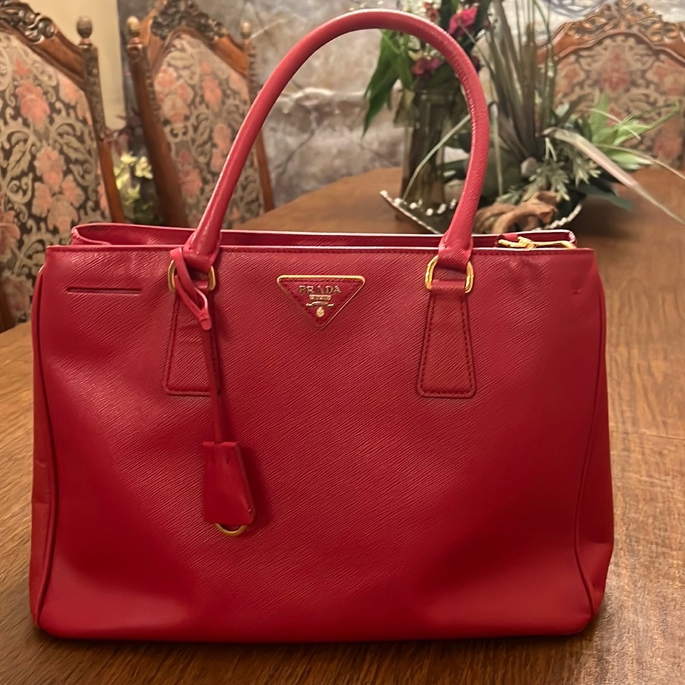 Prada Saffiano Leather fuoco